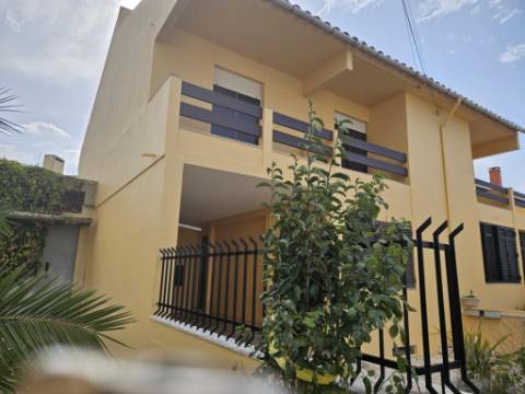 Moradia Geminada T4 na Aldeia do Juso - Cascais