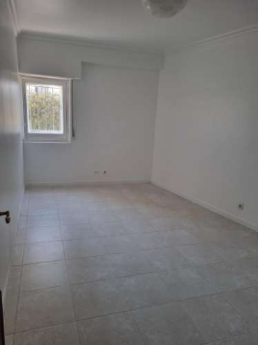 Apartamento T3 no Centro de Carcavelos - Cascais