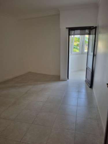 Apartamento T3 no Centro de Carcavelos - Cascais