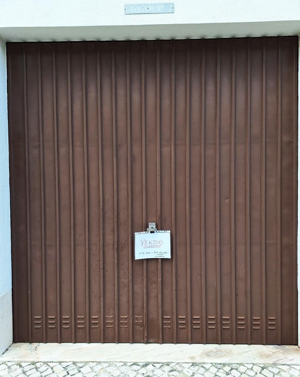 Garagem em Box na Parede