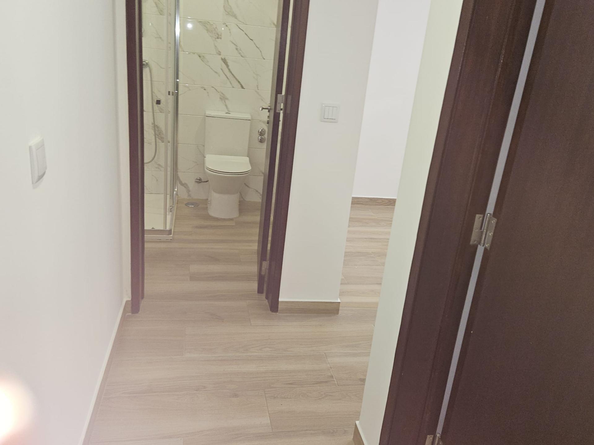 Cave remodelada na Parede - Cascais