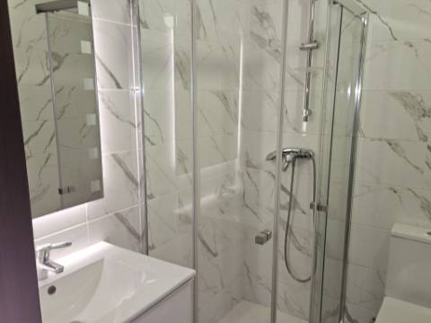 Cave remodelada na Parede - Cascais