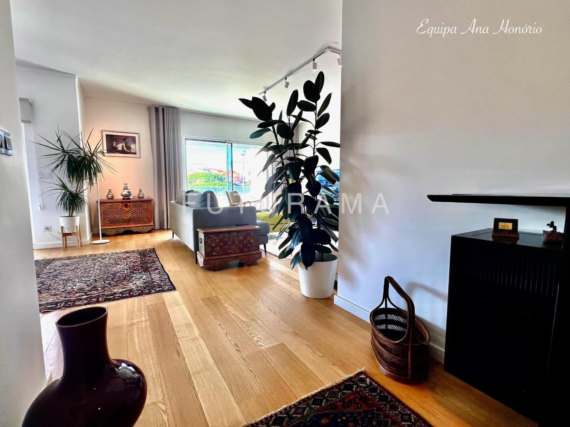 LUMINOSO T2 3 VARANDAS -ESTORIL