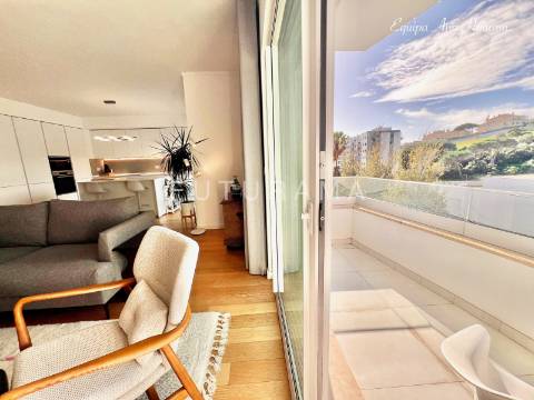 LUMINOSO T2 3 VARANDAS -ESTORIL