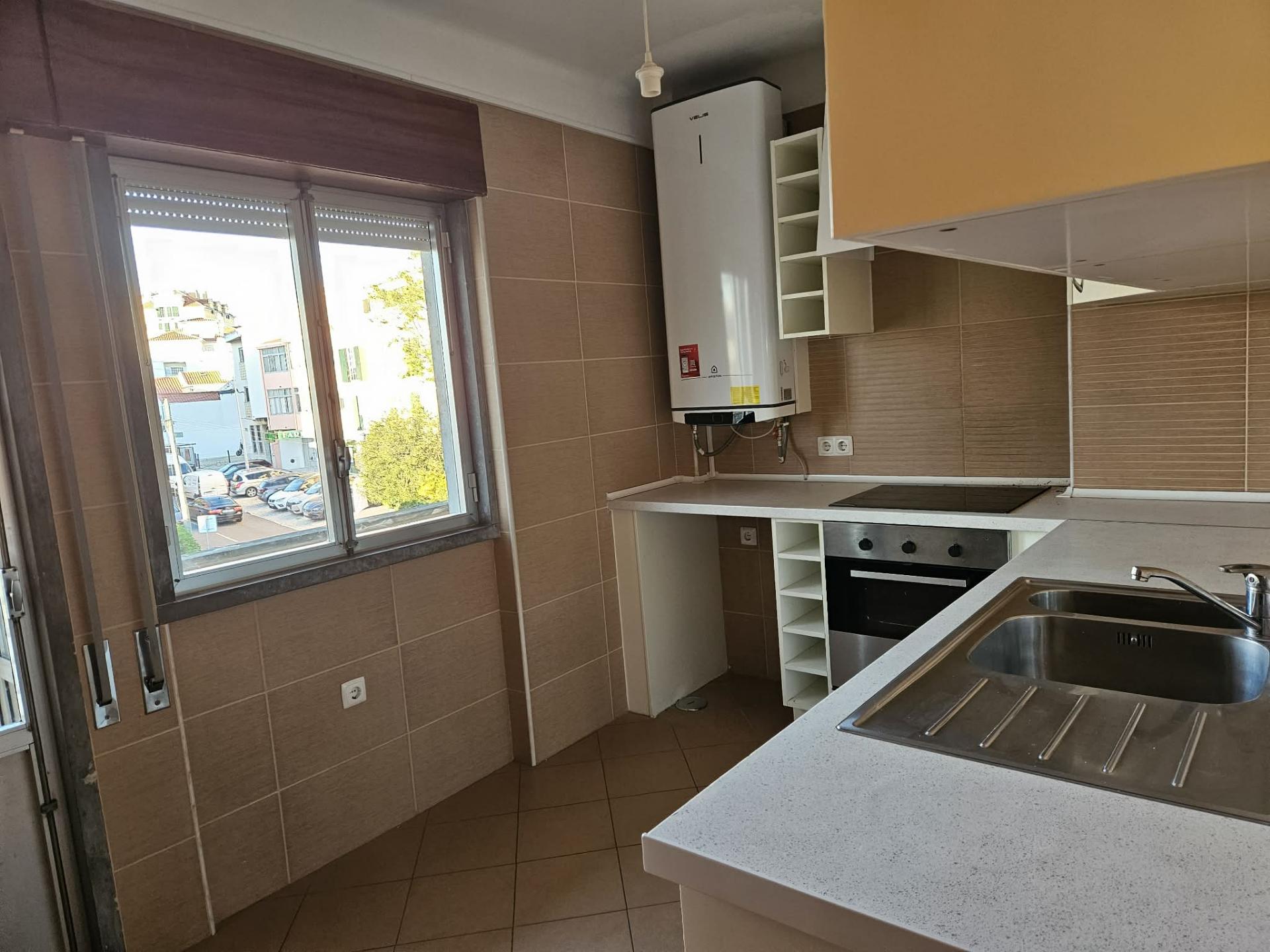 Apartamento T2 - vista de mar no centro da Parede