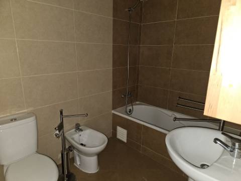 Apartamento T2 - vista de mar no centro da Parede