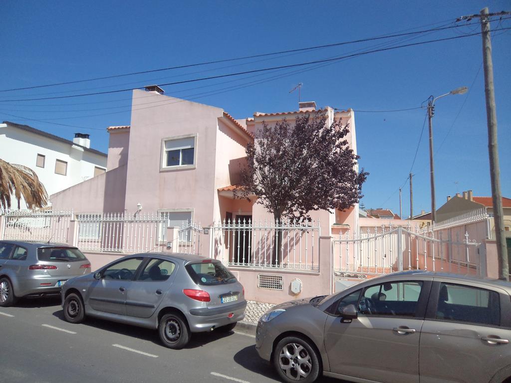 Moradia Isolada T4 - Tires - São Domingos de Rana