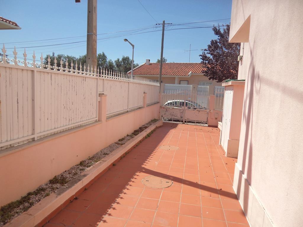 Moradia Isolada T4 - Tires - São Domingos de Rana