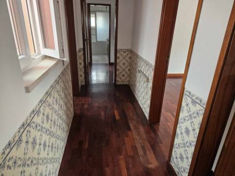 Moradia Isolada T4 - Tires - São Domingos de Rana