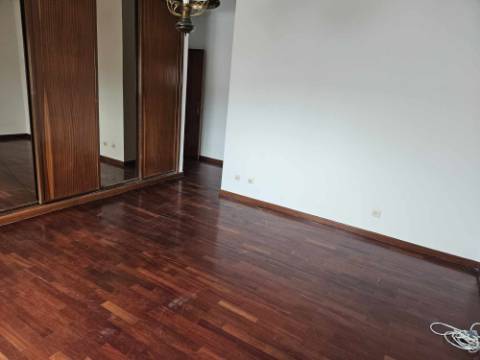 Moradia Isolada T4 - Tires - São Domingos de Rana