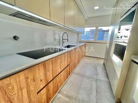 T3 Luminiso Reabilitado Qta Bicuda - CASCAIS