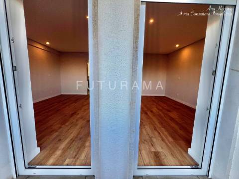 T3 Luminiso Reabilitado Qta Bicuda - CASCAIS