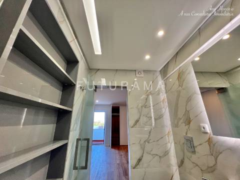 T3 Luminiso Reabilitado Qta Bicuda - CASCAIS