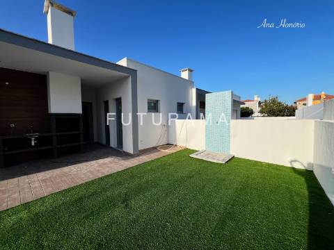 MORADIA ENTRE CAMPO E O MAR T4 + 1 - Azeitão