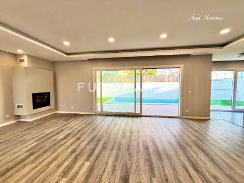 Moradia Térrea charmosa c/Piscina - Azeitão - Setúbal