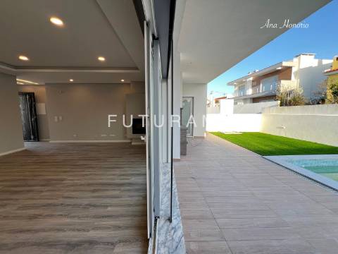 Moradia Térrea charmosa c/Piscina - Azeitão - Setúbal