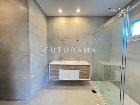 Moradia Térrea charmosa c/Piscina - Azeitão - Setúbal