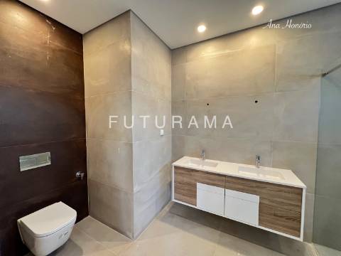 Moradia Térrea charmosa c/Piscina - Azeitão - Setúbal