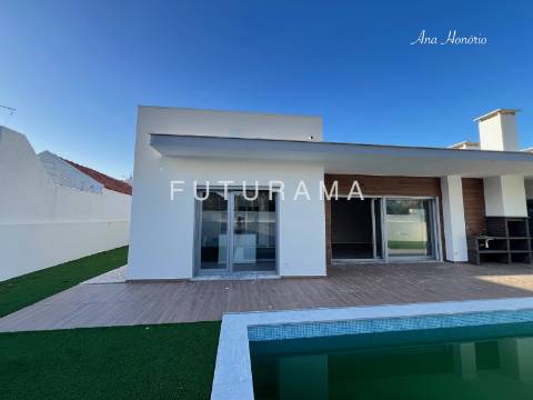 Moradia Térrea charmosa c/Piscina - Azeitão - Setúbal