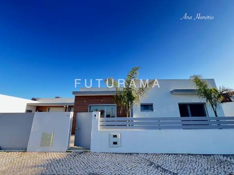 Moradia Térrea charmosa c/Piscina - Azeitão - Setúbal