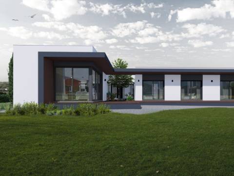 Terreno com projecto aprovado, inserido num Golfe Resort