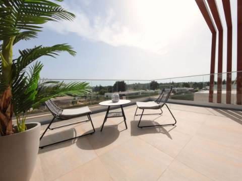 Terreno com projecto aprovado, inserido num Golfe Resort