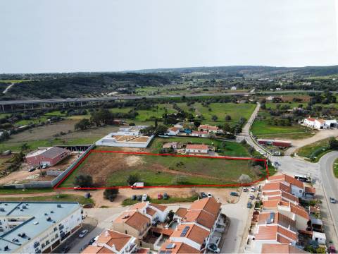 Bensafrim - Terreno para urbanização para construção de 11 Moradias
