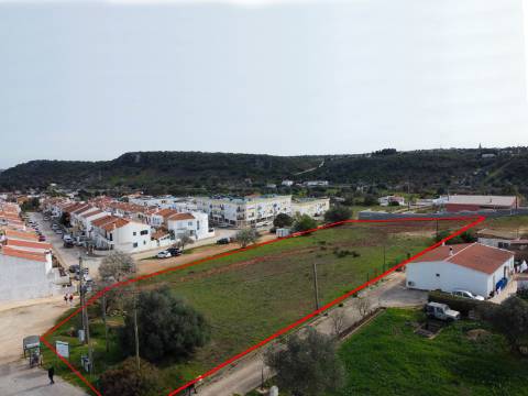 Bensafrim - Terreno para urbanização para construção de 11 Moradias