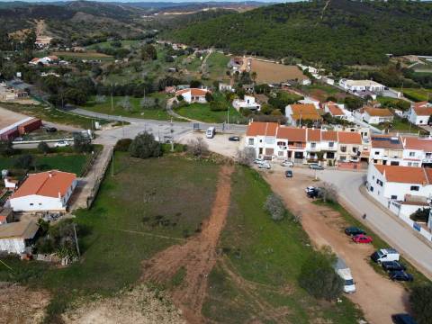 Bensafrim - Terreno para urbanização para construção de 11 Moradias