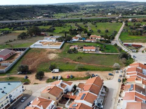 Bensafrim - Terreno para urbanização para construção de 11 Moradias