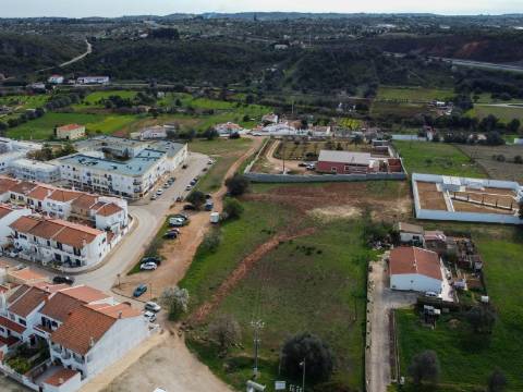 Bensafrim - Terreno para urbanização para construção de 11 Moradias