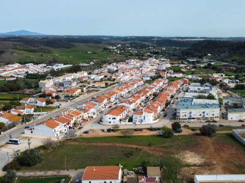 Bensafrim - Terreno para urbanização para construção de 11 Moradias