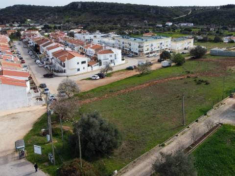 Bensafrim - Terreno para urbanização para construção de 11 Moradias
