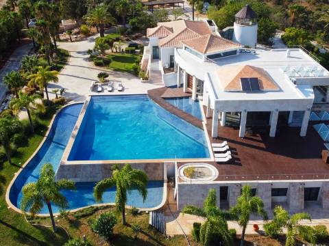 ESTOI - Mansão de Campo de Luxo com 6 Quartos e Vista Mar