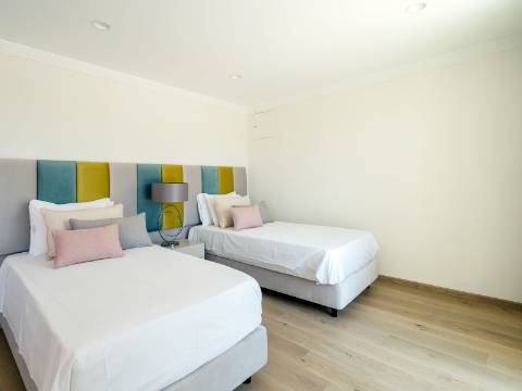 ESTOI - Mansão de Campo de Luxo com 6 Quartos e Vista Mar