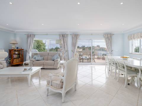 VALE FORMOSO - Charmosa Moradia T3+1 com piscina