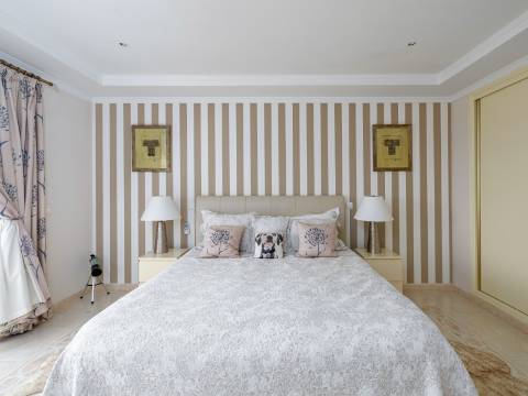 VALE FORMOSO - Charmosa Moradia T3+1 com piscina