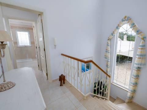 VALE FORMOSO - Charmosa Moradia T3+1 com piscina