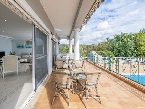 VALE FORMOSO - Charmosa Moradia T3+1 com piscina