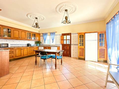 VALE FORMOSO - Vivenda V4 Para Venda