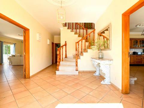 VALE FORMOSO - Vivenda V4 Para Venda