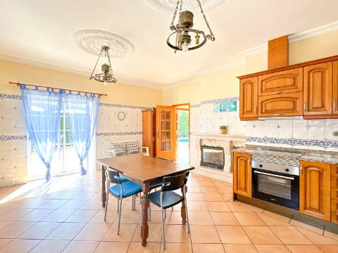 VALE FORMOSO - Vivenda V4 Para Venda