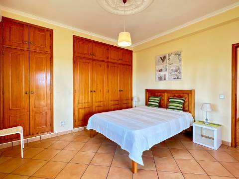 VALE FORMOSO - Vivenda V4 Para Venda