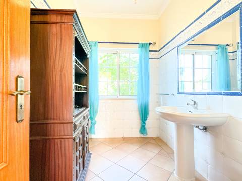 VALE FORMOSO - Vivenda V4 Para Venda