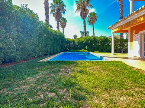 VALE FORMOSO - Vivenda V4 Para Venda