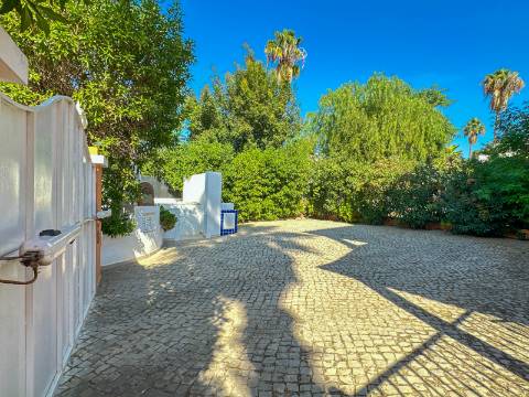 VALE FORMOSO - Vivenda V4 Para Venda