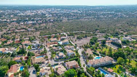 VALE FORMOSO - Vivenda V4 Para Venda