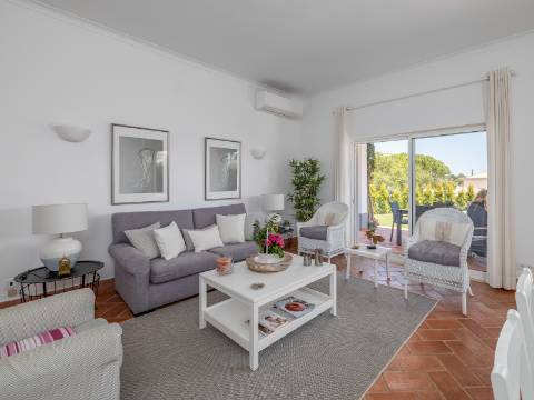 TRIANGULO DOURADO - Moradia T3 em empreendimento de luxo na Quinta do Lago | Almancil