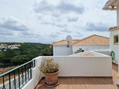 QUINTA DAS SALINAS - PENTHOUSE T1+2 em Vale do Garrão