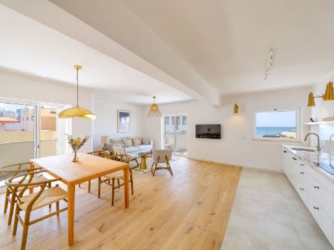QUARTEIRA - Apartamento T2 com VISTA MAR